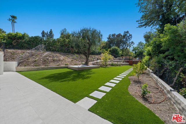 4847 Brewster Drive, Tarzana (los Angeles), CA 91356
