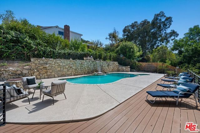 4847 Brewster Drive, Tarzana (los Angeles), CA 91356