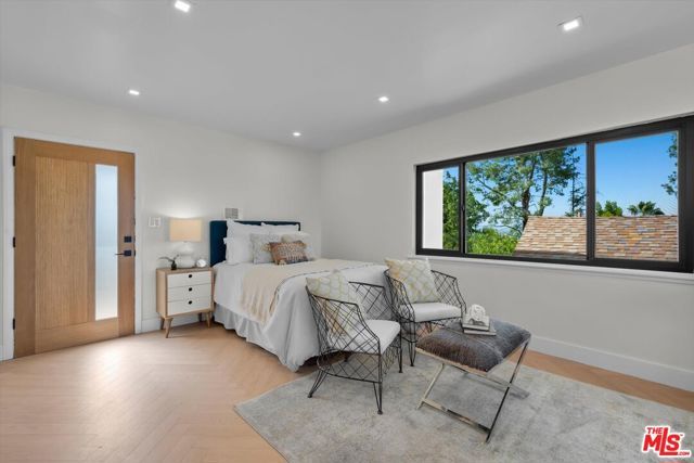 4847 Brewster Drive, Tarzana (los Angeles), CA 91356