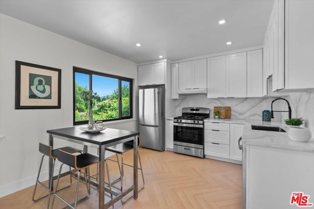4847 Brewster Drive, Tarzana (los Angeles), CA 91356