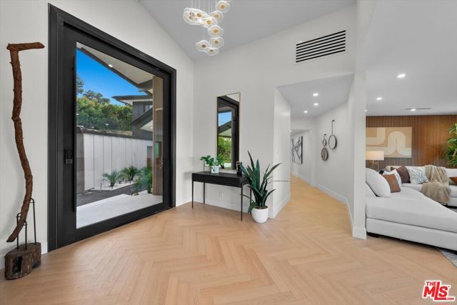 4847 Brewster Drive, Tarzana (los Angeles), CA 91356