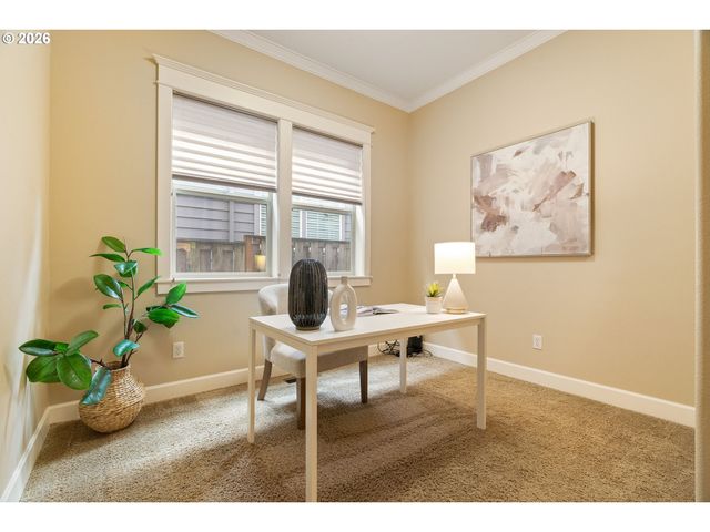 8175 Sw LAURELWOOD Ct, Portland, OR 97225