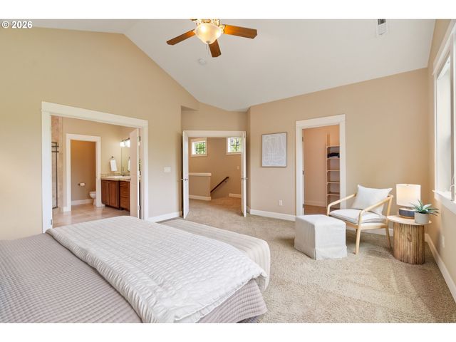 8175 Sw LAURELWOOD Ct, Portland, OR 97225