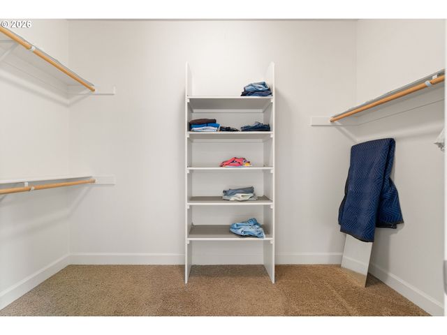 8175 Sw LAURELWOOD Ct, Portland, OR 97225
