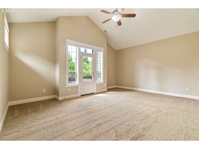 8175 Sw LAURELWOOD Ct, Portland, OR 97225