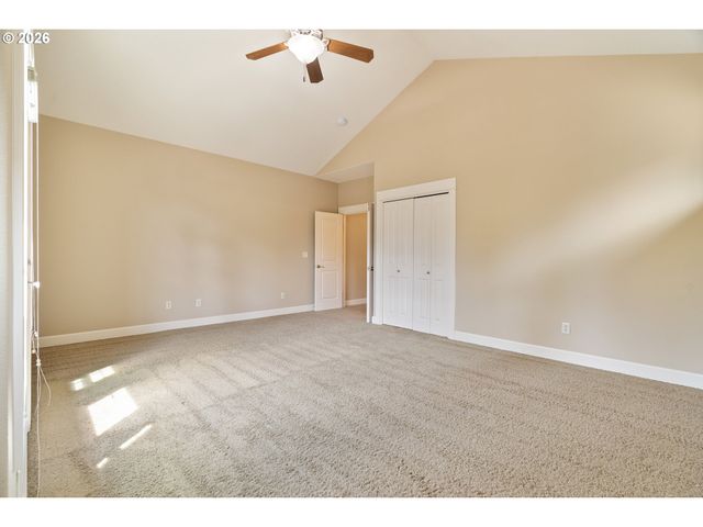 8175 Sw LAURELWOOD Ct, Portland, OR 97225