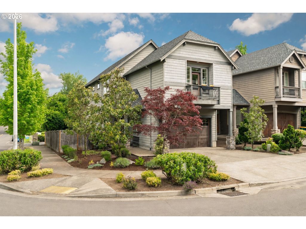 8175 Sw LAURELWOOD Ct, Portland, OR 97225