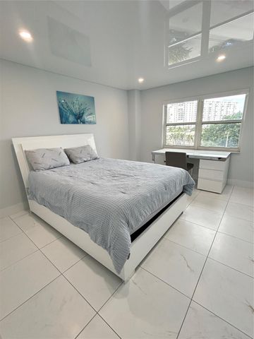 1200 Hibiscus Ave 502, Pompano Beach, FL 33062