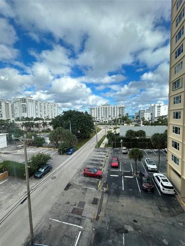 1200 Hibiscus Ave 502, Pompano Beach, FL 33062