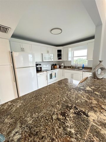 1200 Hibiscus Ave 502, Pompano Beach, FL 33062