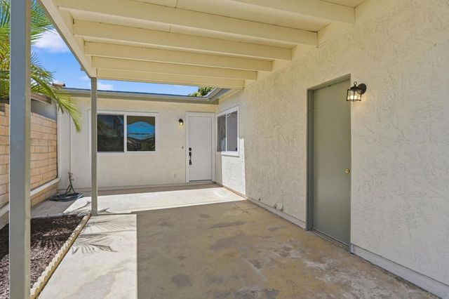 3738 Hickory Way, Oceanside, CA 92057