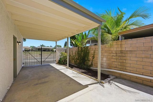 3738 Hickory Way, Oceanside, CA 92057