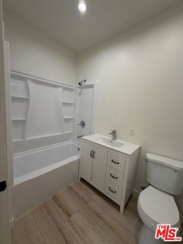 5342 Don Pio Drive, Los Angeles, CA 91364