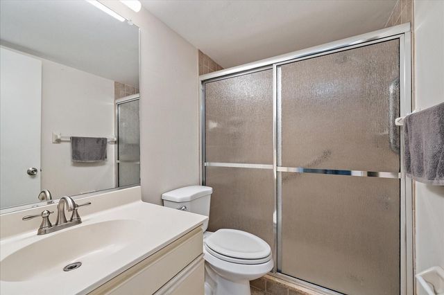 7742 EAGLE CREEK DRIVE 7524, Sarasota, FL 34243