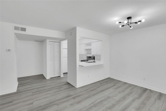 5881 Preston View Boulevard 177, Dallas, TX 75240