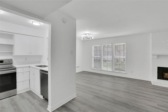 5881 Preston View Boulevard 177, Dallas, TX 75240