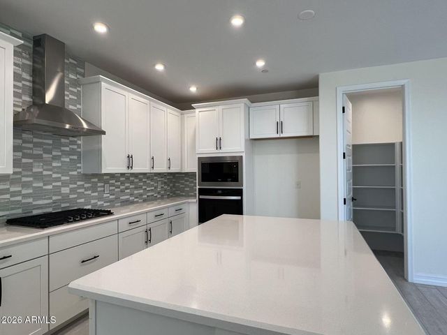 13359 W EAGLE FEATHER Road, Peoria, AZ 85383