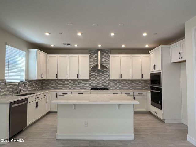 13359 W EAGLE FEATHER Road, Peoria, AZ 85383