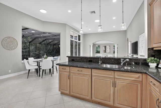 2445 Eagle Run Way, Weston, FL 33327