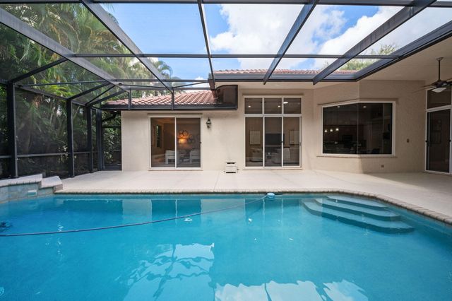 2445 Eagle Run Way, Weston, FL 33327