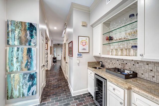 7625 Olympia Drive, Houston, TX 77063