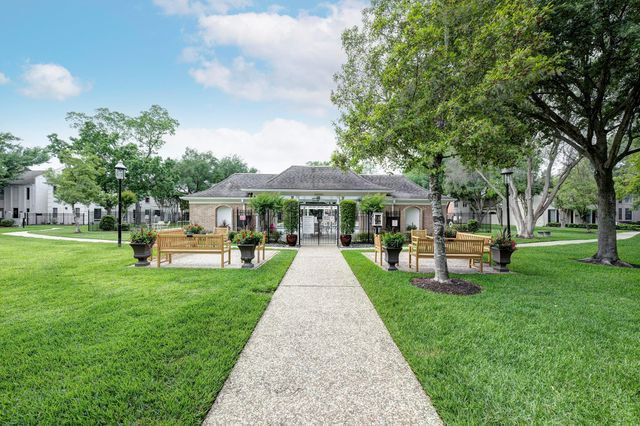 7625 Olympia Drive, Houston, TX 77063