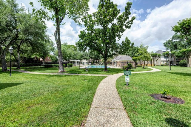 7625 Olympia Drive, Houston, TX 77063