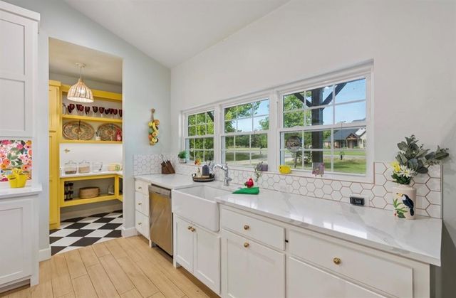32700 Tincup Drive, Shawnee, OK 74804