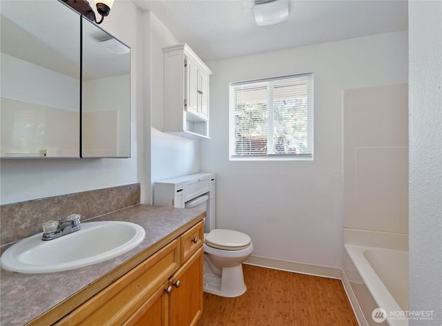 2508 S 284th Street, Federal Way, WA 98003