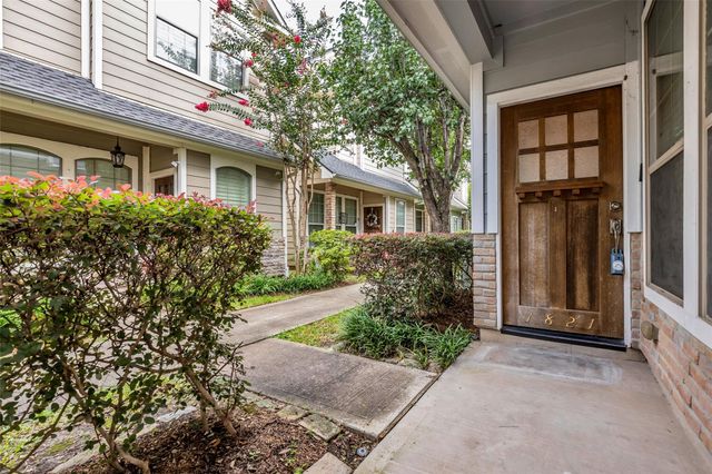 1821 Woodbend Village Court, Houston, TX 77055