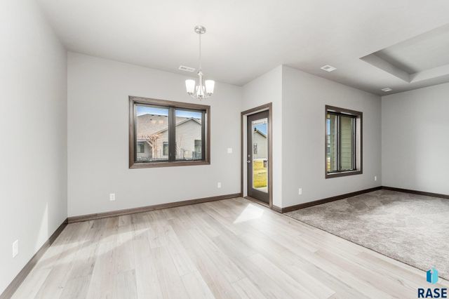 2028 S SONOMA Pl, Sioux Falls, SD 57106