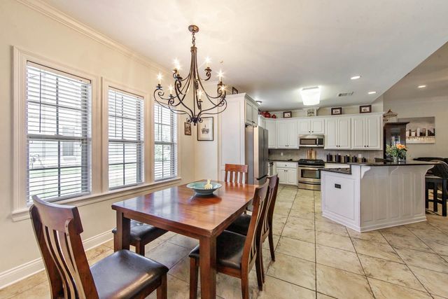 256 Tulip Dr, Houma, LA 70360