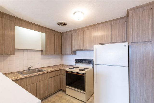 40 Whitman Road 2-1, Waltham, MA 02453