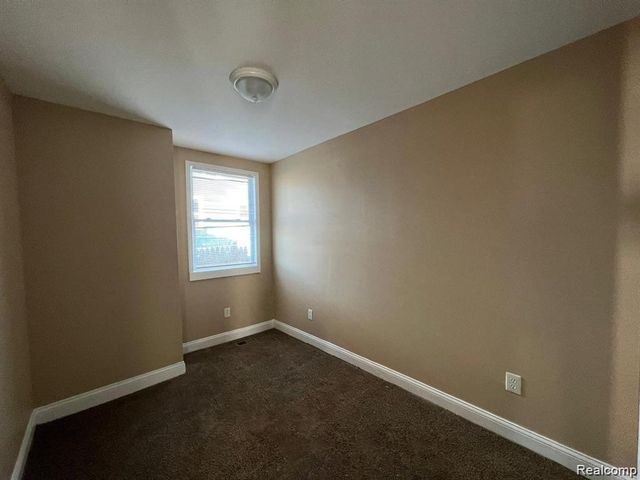 5671 OTIS Street, Detroit, MI 48210