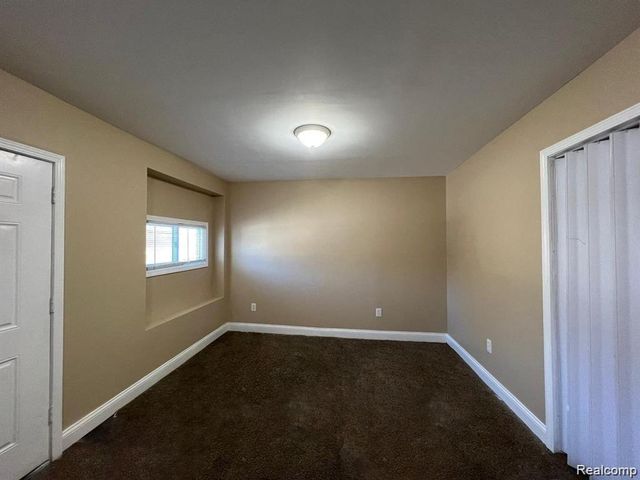 5671 OTIS Street, Detroit, MI 48210
