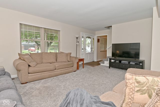 31 Robinwood Drive, Brownsburg, IN 46112