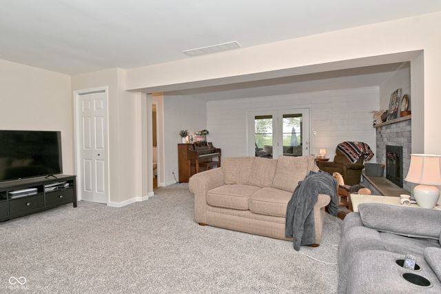 31 Robinwood Drive, Brownsburg, IN 46112