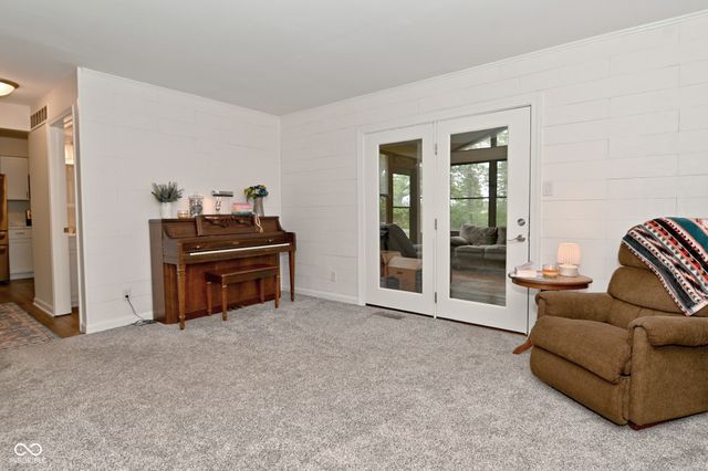 31 Robinwood Drive, Brownsburg, IN 46112