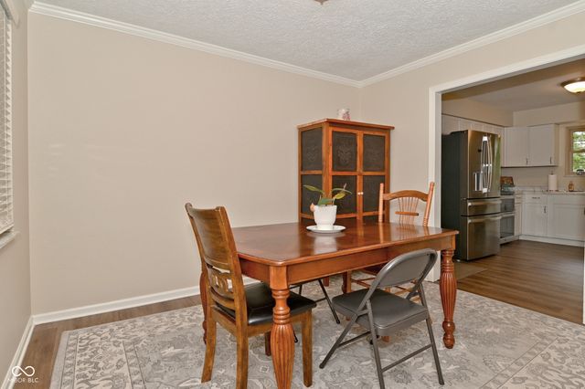 31 Robinwood Drive, Brownsburg, IN 46112
