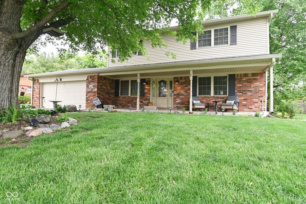 31 Robinwood Drive, Brownsburg, IN 46112
