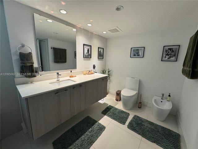 1133 102nd Street 403, Bay Harbor Islands, FL 33154