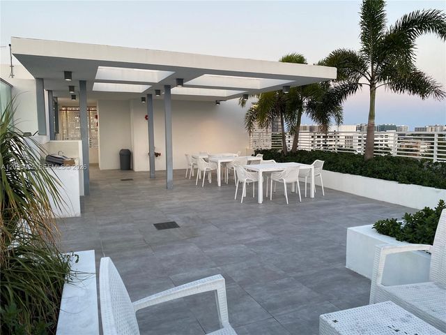 1133 102nd Street 403, Bay Harbor Islands, FL 33154