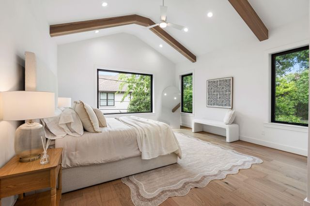 2628 Sunset Boulevard, West University Place, TX 77005