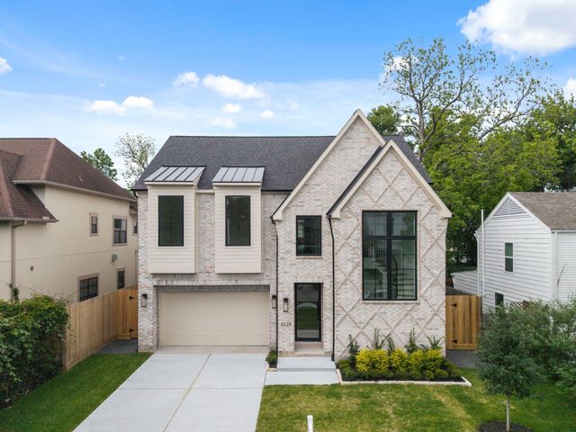 2628 Sunset Boulevard, West University Place, TX 77005