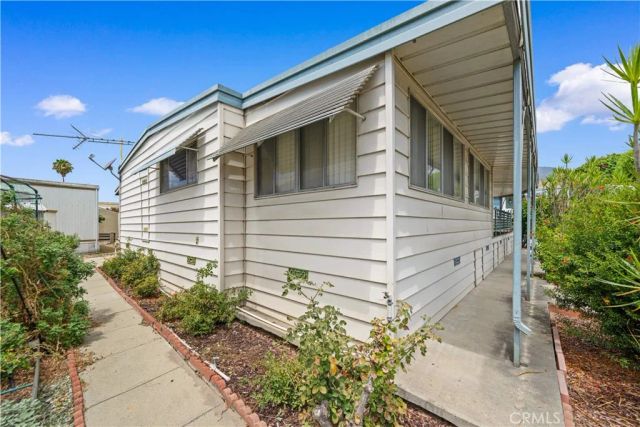 1035 E Huntington 17, Monrovia, CA 91016