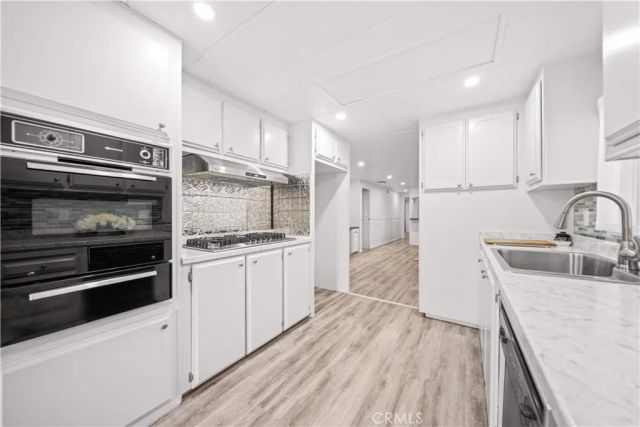 1035 E Huntington 17, Monrovia, CA 91016