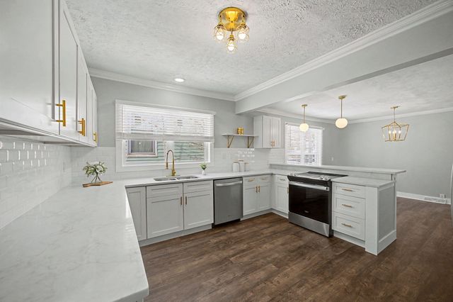 318 Scott Avenue, Paris, KY 40361