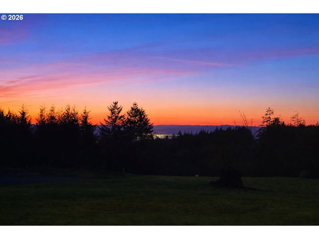 108 POWDER HILL Dr, Kalama, WA 98625