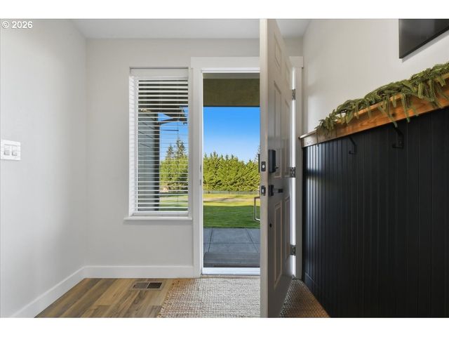 108 POWDER HILL Dr, Kalama, WA 98625