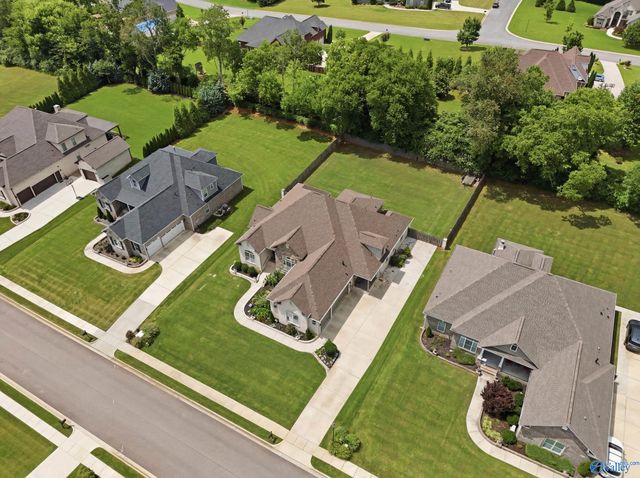 121 Phillipsridge Drive, Huntsville, AL 35811